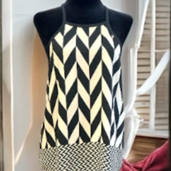 Agaci- Black & Beige Geo Top - M - Picture 1 of 3